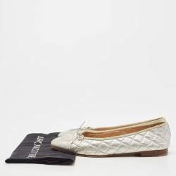 Pre Owned Chanel Silver Quilted Leather Bow Ballet Flats Size 41.5