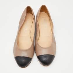 Pre Owned Chanel Brown/Black Leather Cap Toe Chain Ballet Flats Size 38.5