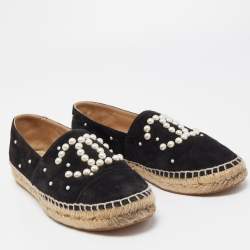 Pre Owned Chanel Black Suede Faux Pearl Accents CC Cap Toe Slip On Espadrilles Size 37