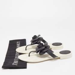 Pre Owned Chanel Black/White Rubber Accent Camellia Thong Flats Size 37