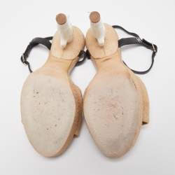 مملوكة مسبقًا Chanel Beige Textured Suede Ankle Strap Platform Sandals Size 38