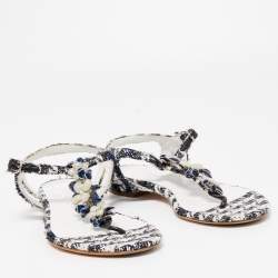 Pre Owned Chanel Black/White Tweed Flower Embellished Thong Flat Sandals Size 37.5