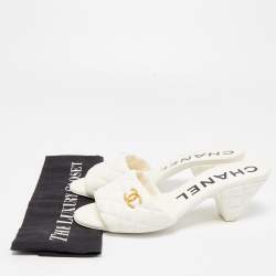 Chanel White Quilted Leather Interlocking CC Logo Slide Sandals Size 39