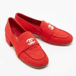 Pre Owned Chanel Red Canvas Beaded CC Loafer Pumps Size 36