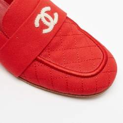 Pre Owned Chanel Red Canvas Beaded CC Loafer Pumps Size 36