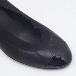 Pre Owned Chanel Black Leather and Patent Leather CC Cap Toe Scrunch Pumps Size 40