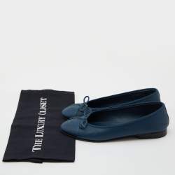 Pre Owned Chanel Blue Caviar Leather CC Bow Ballet Flats Size 37.5