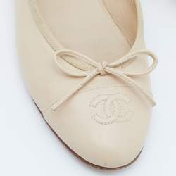 Chanel Beige Leather CC Bow Ballet Flats Size 37.5