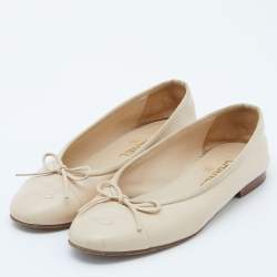 Chanel Beige Leather CC Bow Ballet Flats Size 37.5