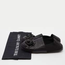 مملوكة مسبقًا Chanel Black Leather and Elastic CC Camellia Flats Size 37