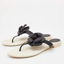 Pre Owned Chanel Black Rubber Camellia Thong Flats Size 37
