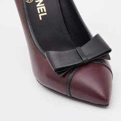 Pre Owned Chanel Burgundy/Black Leather CC Bow Pointed Pumps Size 38.5