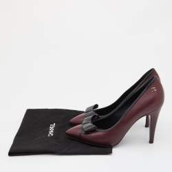 Pre Owned Chanel Burgundy/Black Leather CC Bow Pointed Pumps Size 38.5
