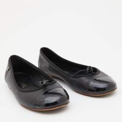 Pre Owned Chanel Black Leather and Patent Cap Toe Bow CC Ballet Flats Size 38