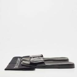Pre Owned Chanel Black Patent Leather CC Flat Slides Size 39.5