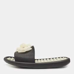 Pre Owned Chanel Black Rubber CC Camellia Flat Slides Size 40
