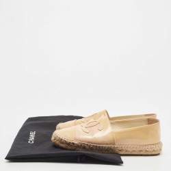 Pre Owned Chanel Beige Patent Leather CC Espadrille Flats Size 38