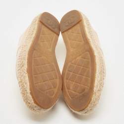 Pre Owned Chanel Beige Patent Leather CC Espadrille Flats Size 38