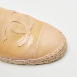 Pre Owned Chanel Beige Patent Leather CC Espadrille Flats Size 38