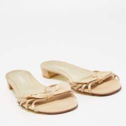 Pre Owned Chanel Beige Fabric CC Bow Strappy Flat Slides Size 38