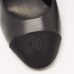 Pre Owned Chanel Black Leather and Canvas Faux Pearl CC Cap Toe Pumps Size 37.5