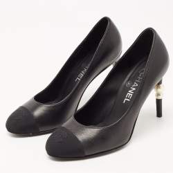 Pre Owned Chanel Black Leather and Canvas Faux Pearl CC Cap Toe Pumps Size 37.5