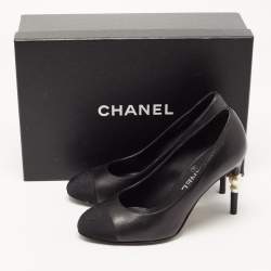 Pre Owned Chanel Black Leather and Canvas Faux Pearl CC Cap Toe Pumps Size 37.5