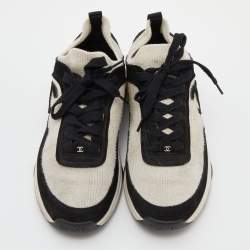 Pre Owned Chanel White/Black Knit Fabric and Suede CC Low Top Sneakers Size 40