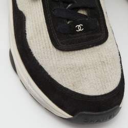 Pre Owned Chanel White/Black Knit Fabric and Suede CC Low Top Sneakers Size 40