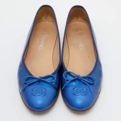 Pre Owned Chanel Blue Patent Leather CC Bow Ballet Flats Size 41