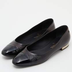 Pre Owned Chanel Black Leather and Patent Cap Toe CC Ballet Flats Size 39