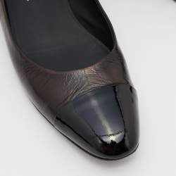 Pre Owned Chanel Black Leather and Patent Cap Toe CC Ballet Flats Size 39