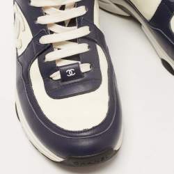 Chanel Navy Blue/Cream Leather and Patent CC Low Top Sneakers Size 38.5