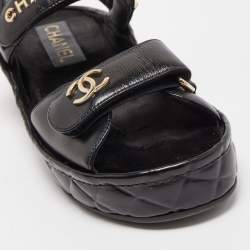 Pre Owned Chanel Black Quilted Leather Interlocking CC Logo Flat Sandals Size 36
