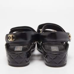 Pre Owned Chanel Black Quilted Leather Interlocking CC Logo Flat Sandals Size 36