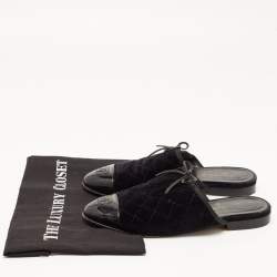 Pre Owned Chanel Black Quilted Velvet and Patent Cap Toe CC Bow Flat Mules Size 39