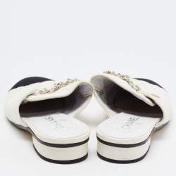 Pre Owned Chanel White/Black Quilted Leather CC Chain Cap Toe Mules Size 40 