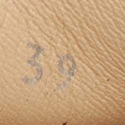 Pre Owned Chanel Silver/White Leather and Rubber CC Low Top Sneakers Size 39