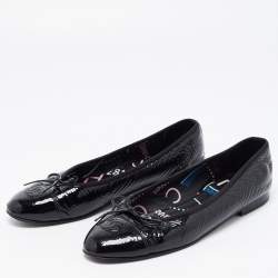 Chanel Black Patent Leather CC Ballet Flats Size 40.5