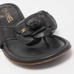 Chanel Black Leather CC Camellia Flat Thong Sandals Size 35.5