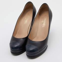 Pre Owned Chanel Black/Blue Leather Cap Toe Platform Pumps Size 40