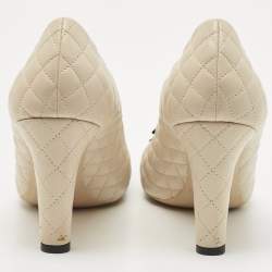 Pre Owned Chanel Beige/Black Quilted Leather CC Camelia Pumps Size 38