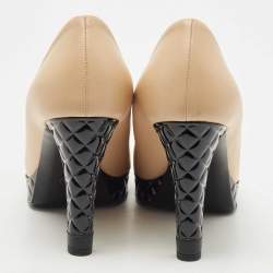 Pre Owned Chanel Beige/Black Leather CC Cap Toe Pumps Size 38