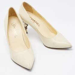 Pre Owned Chanel Cream Leather Point Toe Pumps Size 38.5