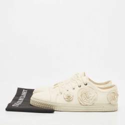 Pre Owned Chanel Cream Leather CC Camelia Low Top Sneakers Size 42
