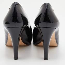 Pre Owned Chanel Black Patent Leather Faux Pearl Embellished Heel CC Cap Toe Pumps Size 39