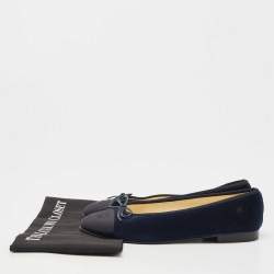 Pre Owned Chanel Navy Blue Velvet and Canvas CC Cap Toe Ballet Flats Size 40.5