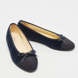 Pre Owned Chanel Navy Blue Velvet and Canvas CC Cap Toe Ballet Flats Size 40.5