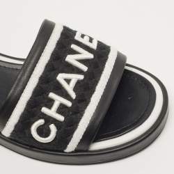 Chanel White/Black Leather and Canvas CC Logo Flat Slides Size 39