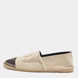 Pre Owned Chanel Beige/Black Canvas CC Espadrille Flats Size  39